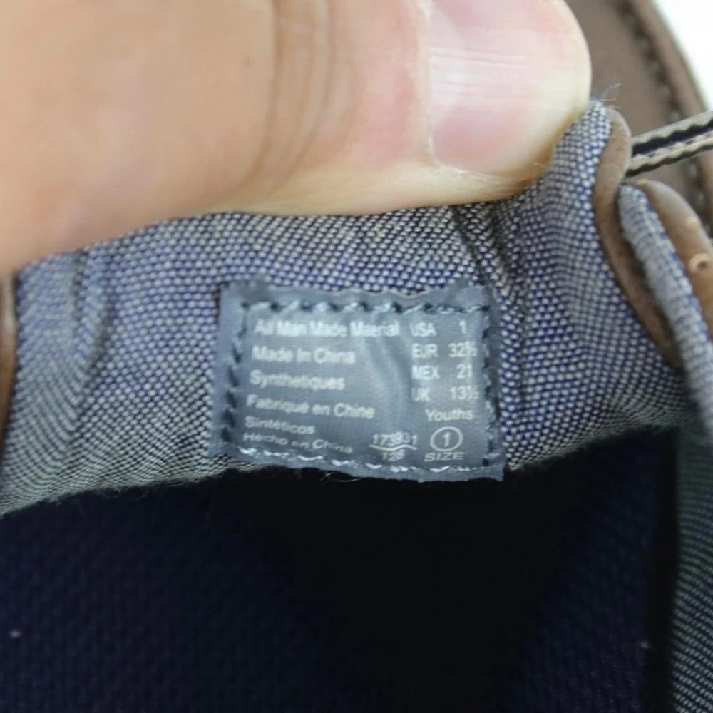 American Eagle Brown Leather‎ Boat Shoes Boys Size 1